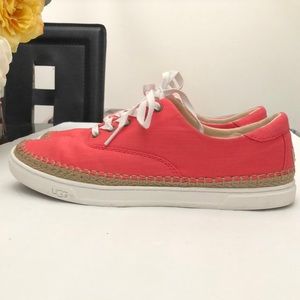 UGG CASUAL SNEAKERS WOMENS SIZE 11